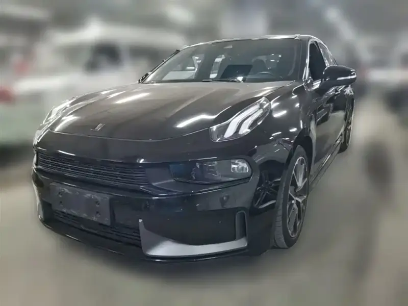 Lynk & Co 03