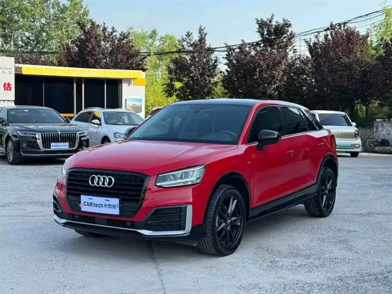 Audi Q2L