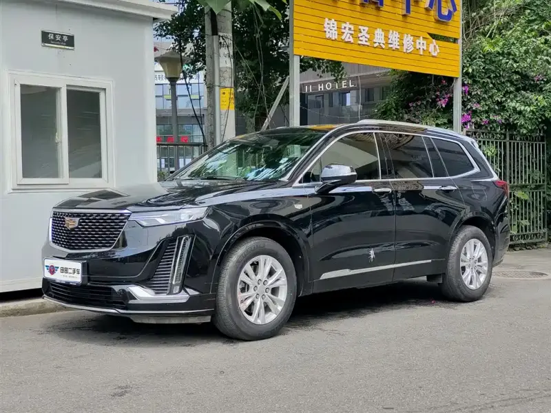 Cadillac XT6