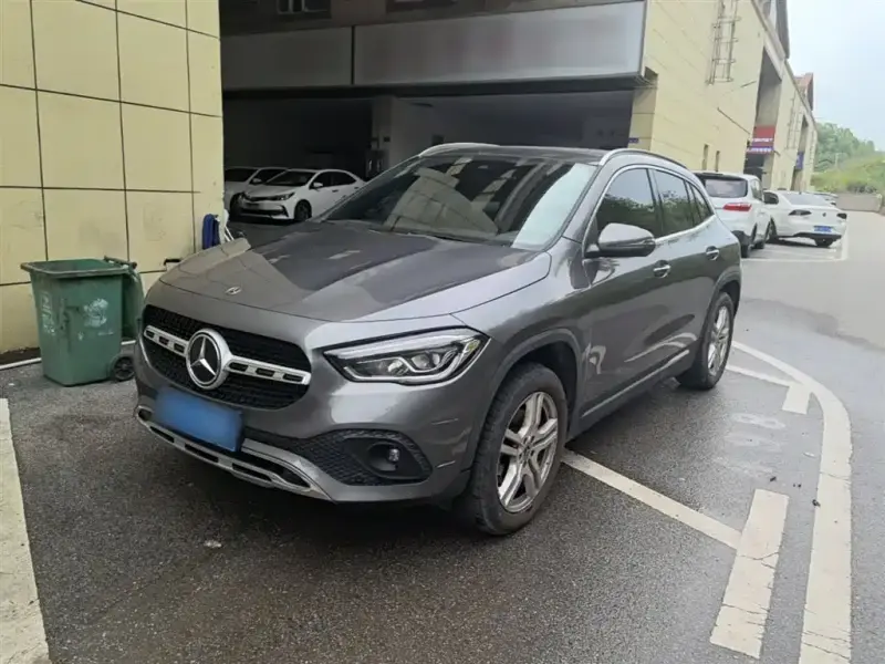 Mercedes-Benz GLA