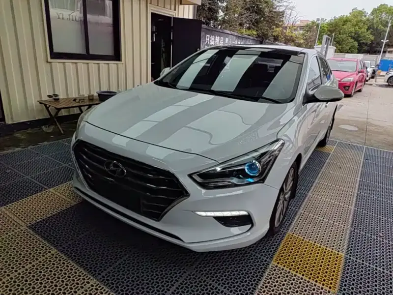 Hyundai Mistra