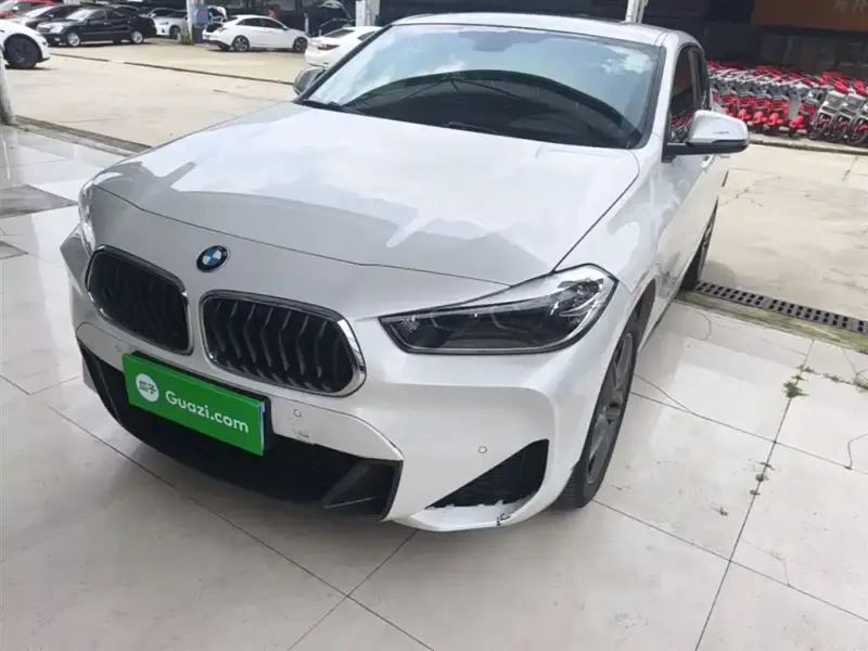BMW X2