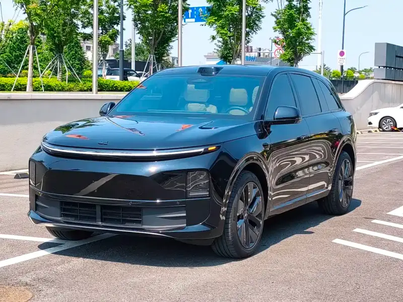 Li Auto L6