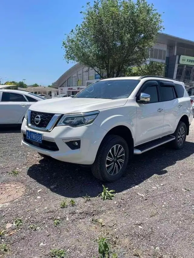 Nissan Terra