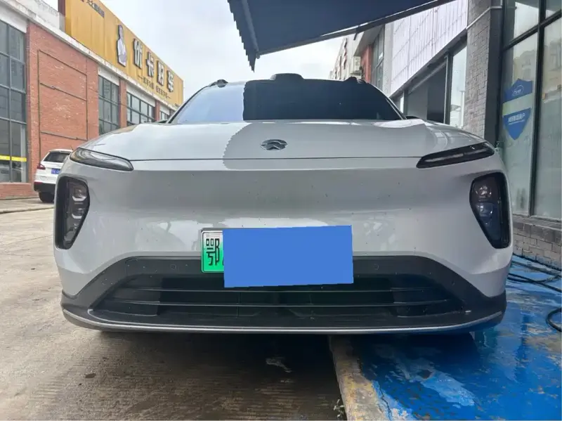 NIO ES6