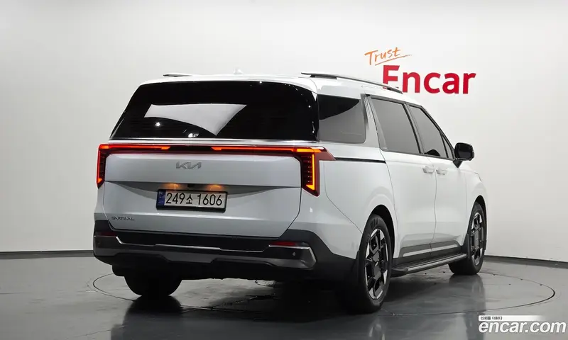 Kia Carnival (Canival)