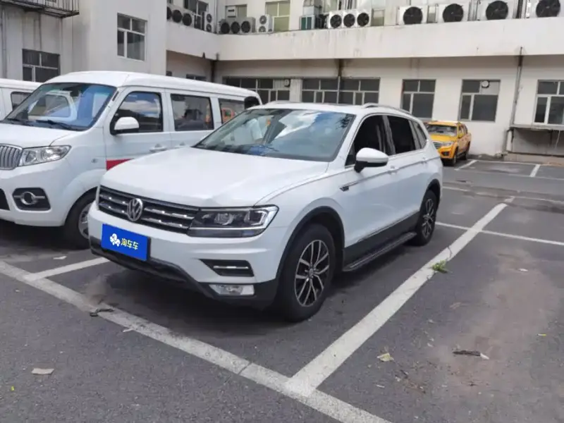Volkswagen Tiguan L