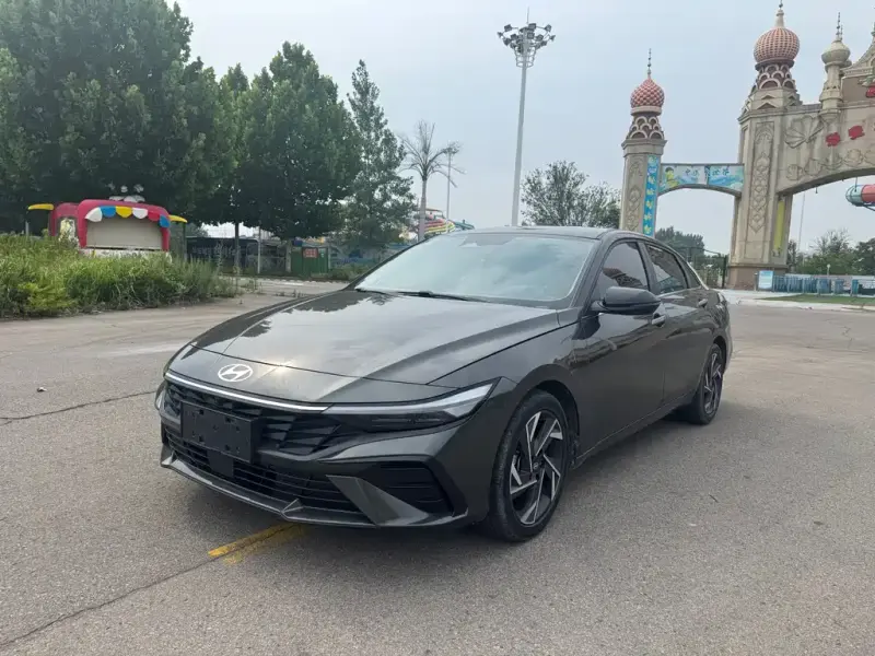 Hyundai Elantra
