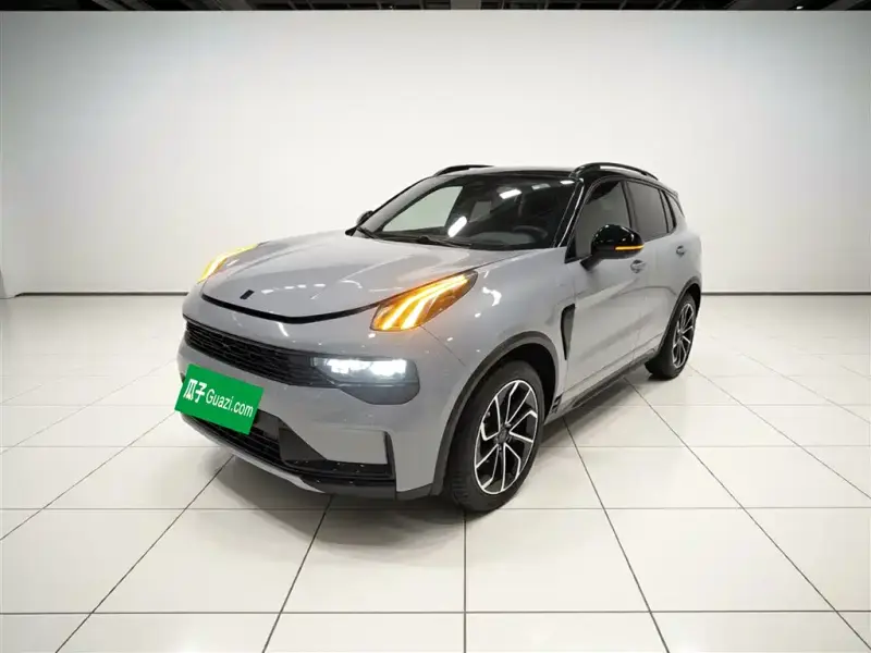 Lynk & Co 01