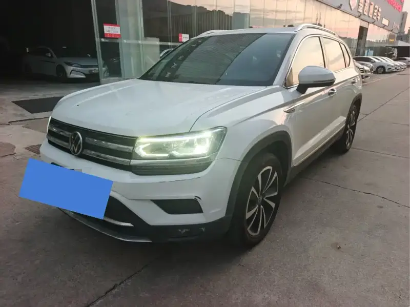 Volkswagen Tharu