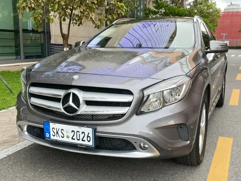Mercedes-Benz GLA