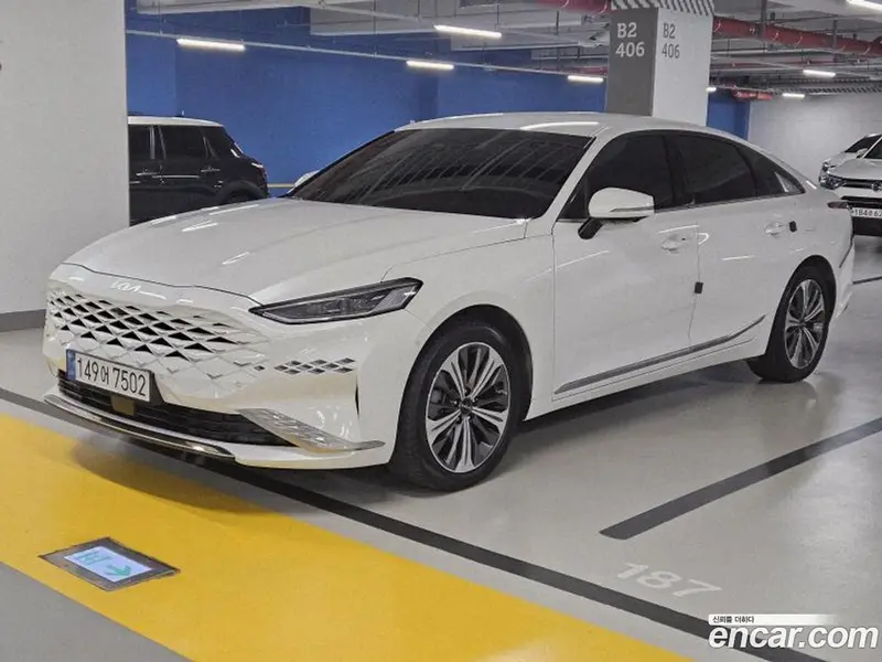 Kia K8