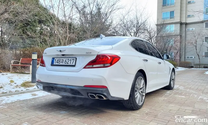Genesis G70