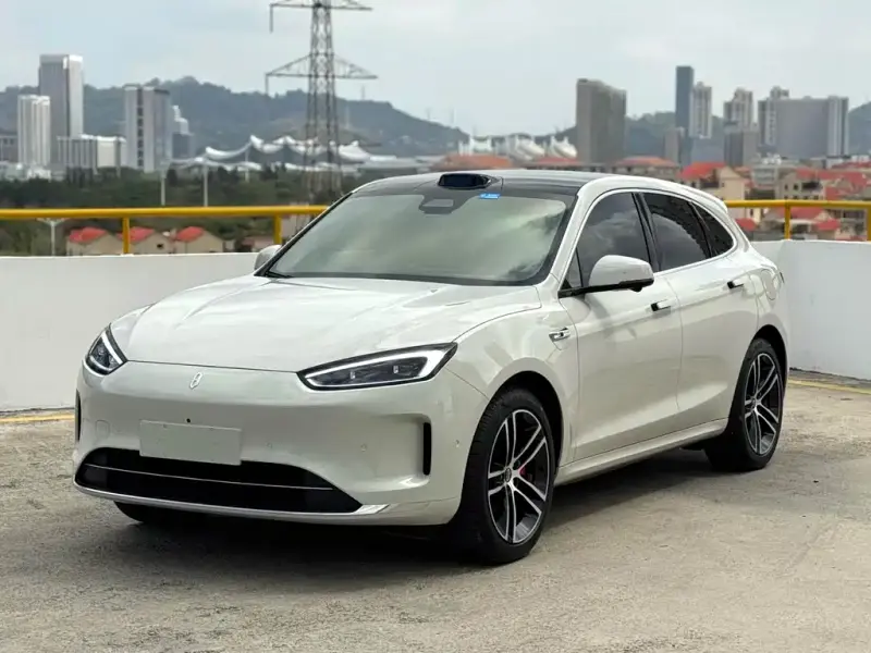 AITO M5