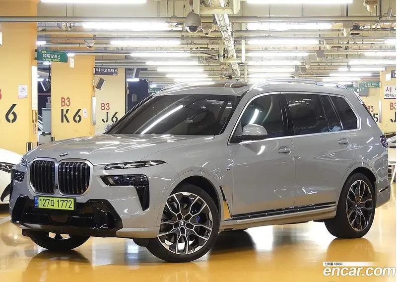 BMW X7