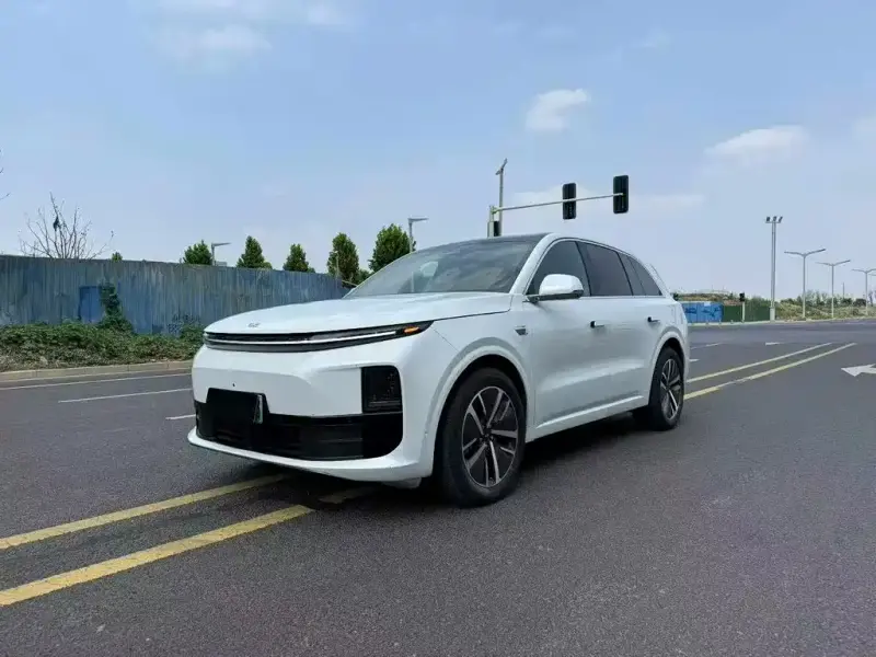 Li Auto L6