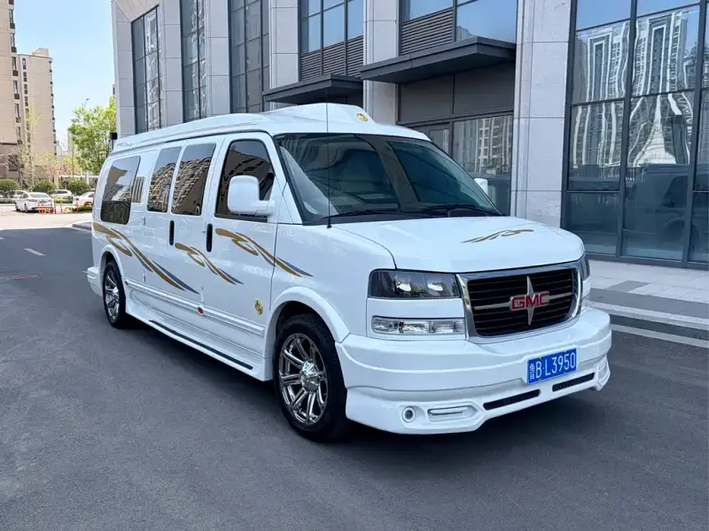 GMC Savana