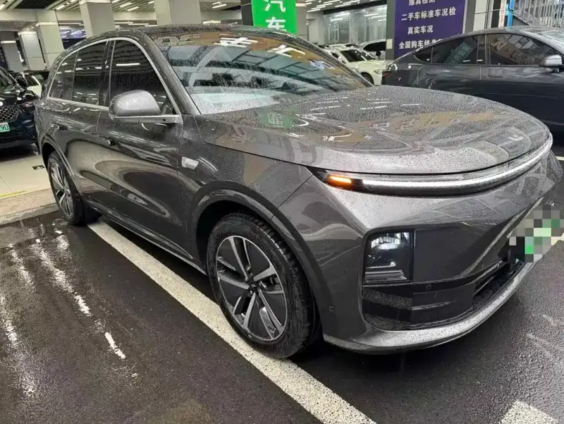 Li Auto L6
