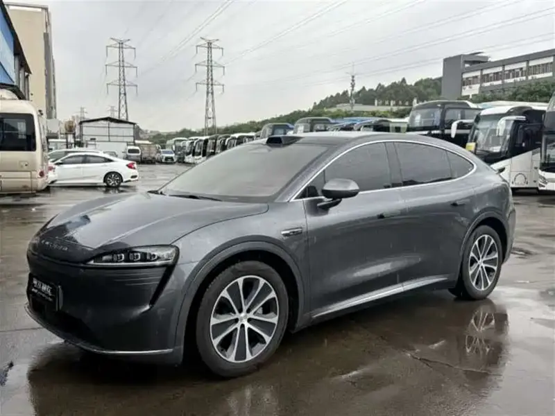 Luxeed Zhijie R7