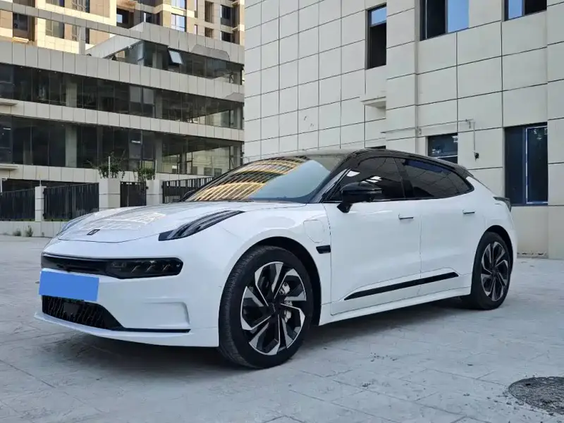 Zeekr 001