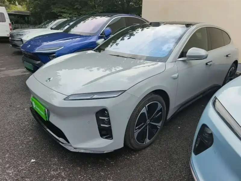 NIO ET5T