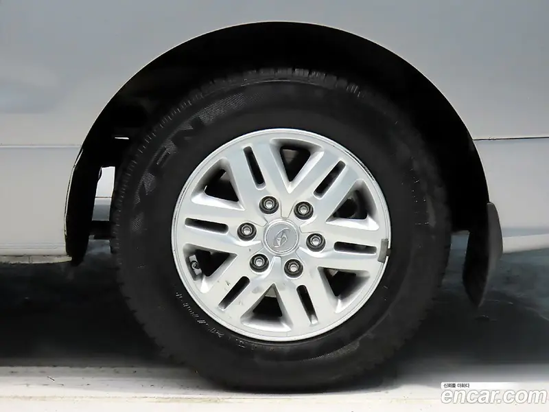 Hyundai H-1 (Starex)