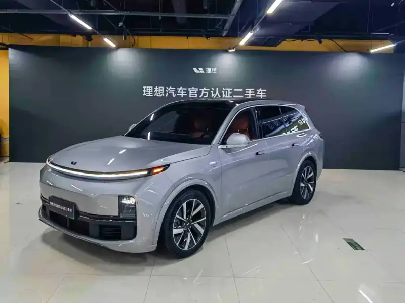 Li Auto L8
