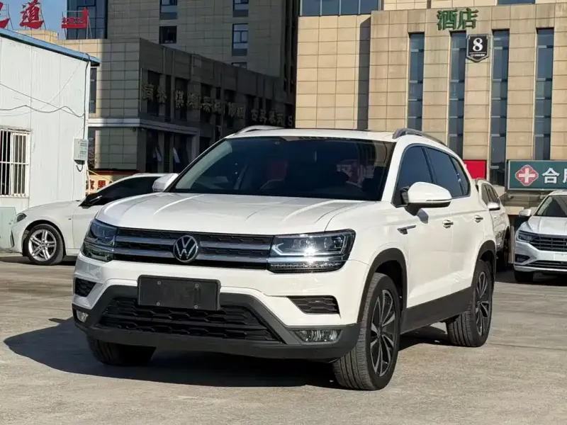 Volkswagen Tharu