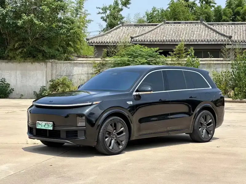 Li Auto L8