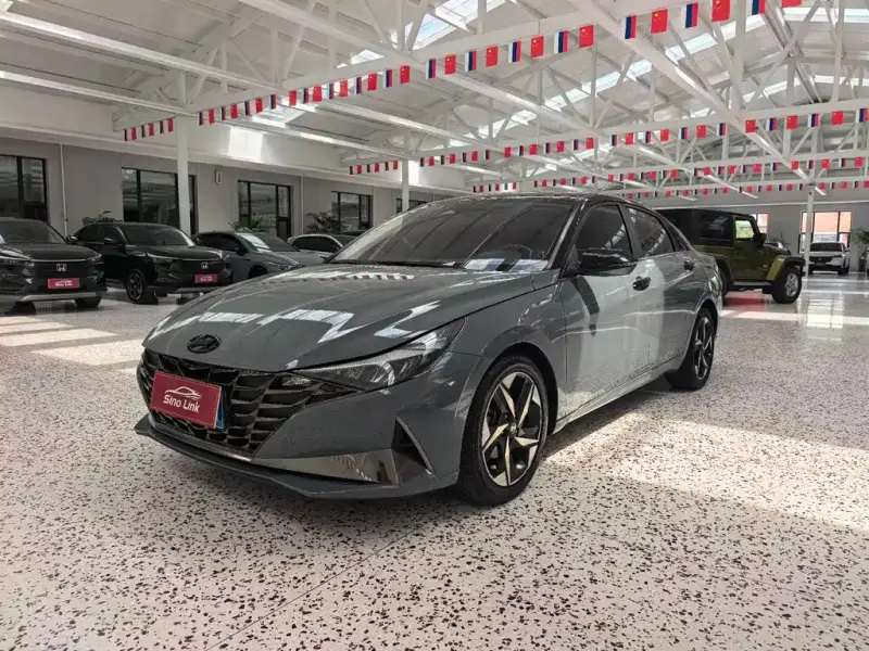 Hyundai Elantra