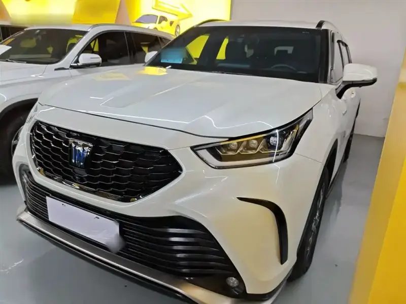 Toyota Crown Kluger