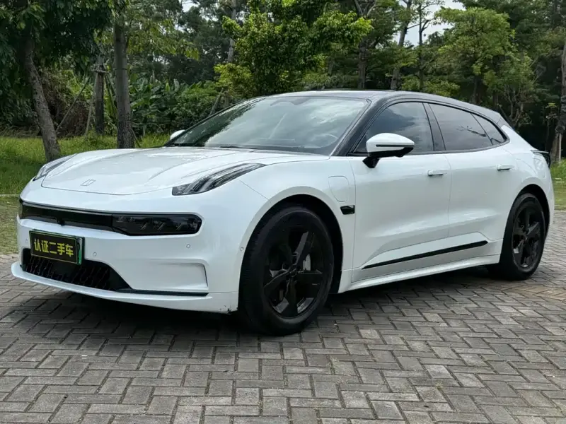 Zeekr 001