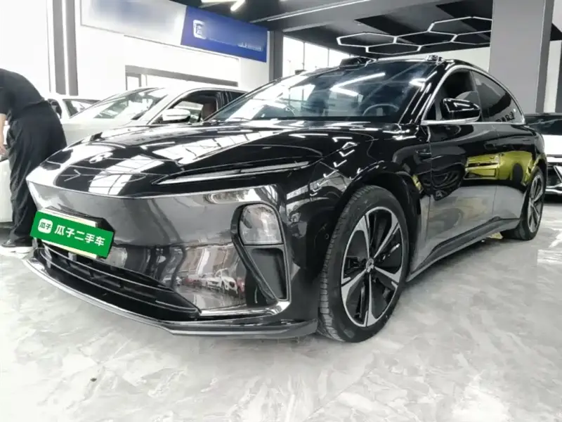 NIO ET5T