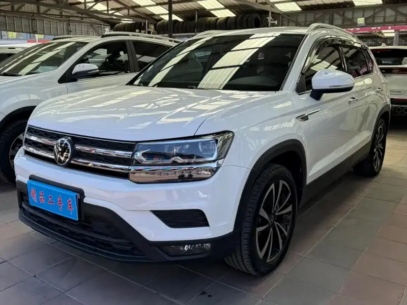 Volkswagen Tharu