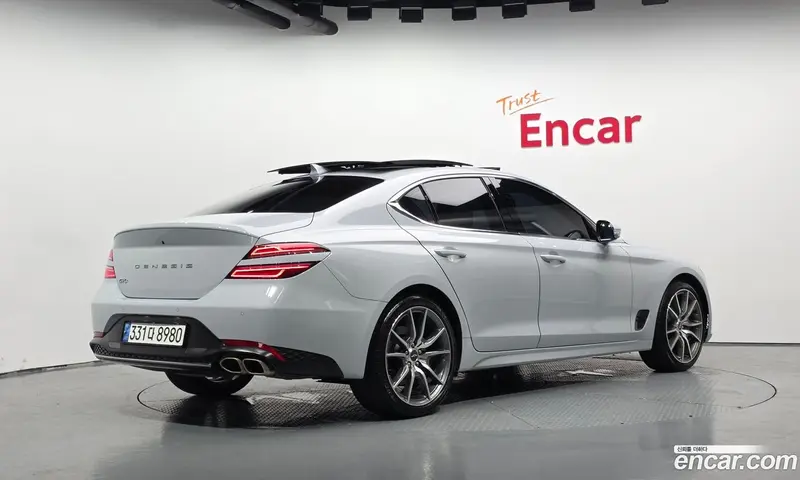 Genesis G70