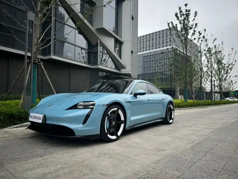 Porsche Taycan