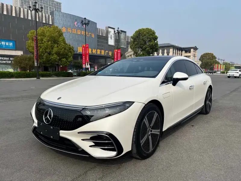 Mercedes-Benz EQS