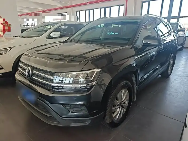 Volkswagen Tharu