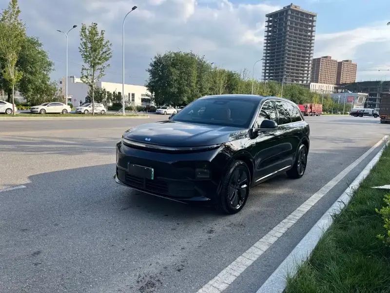 Li Auto L6