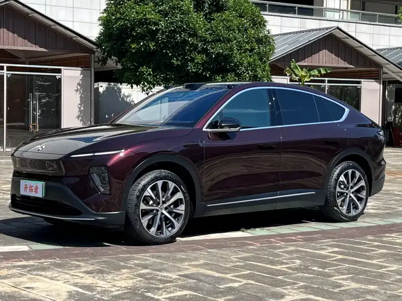 NIO EC7