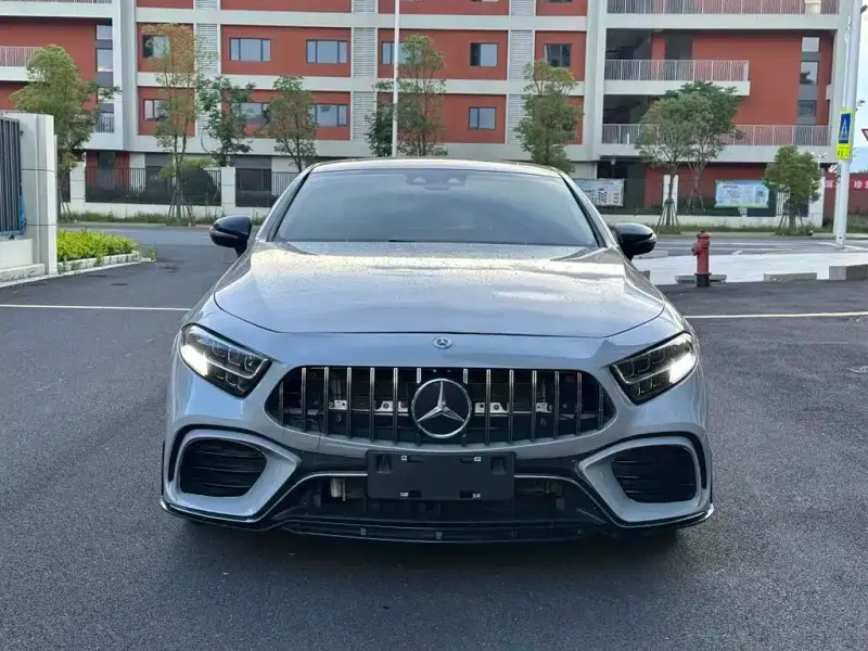 Mercedes-Benz CLS
