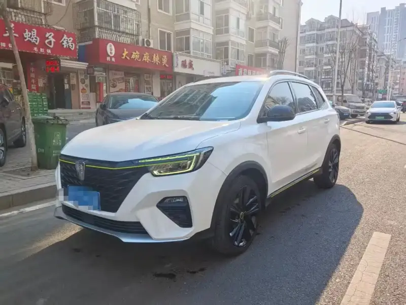 Roewe MG HS (RX5)
