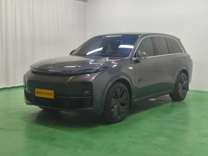 Li Auto L8