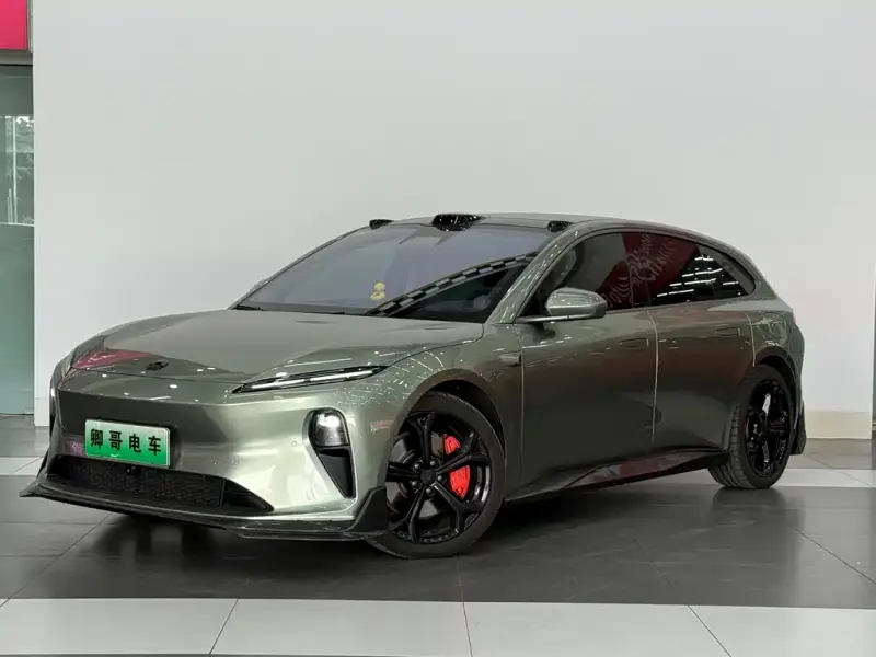 NIO ET5T