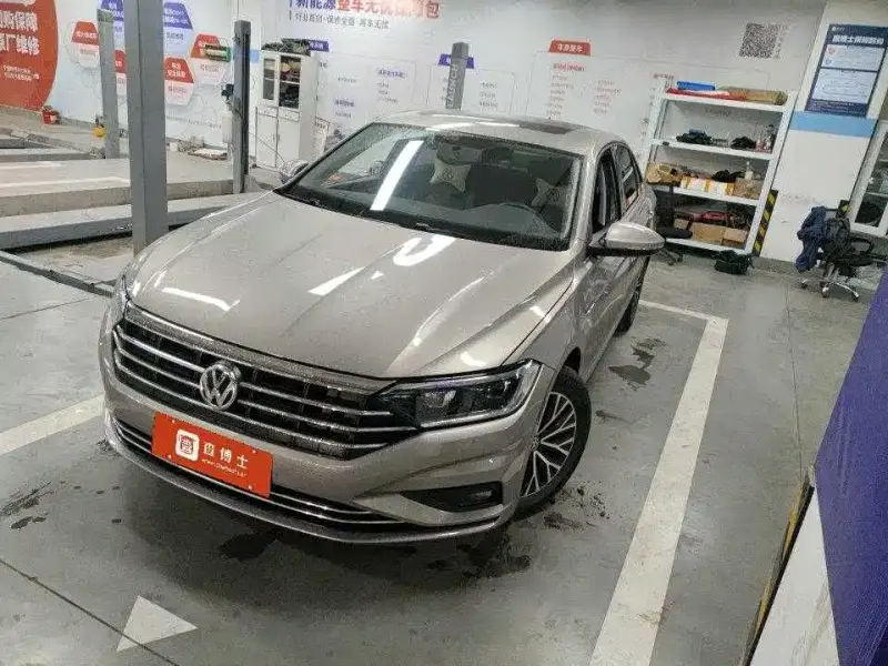 Volkswagen Sagitar