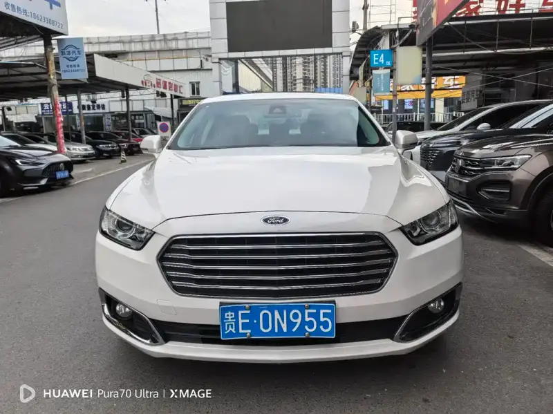 Ford Taurus