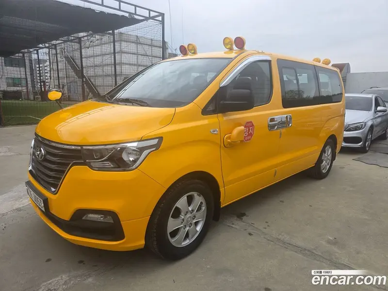 Hyundai H-1 (Starex)