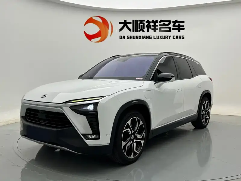 NIO ES8