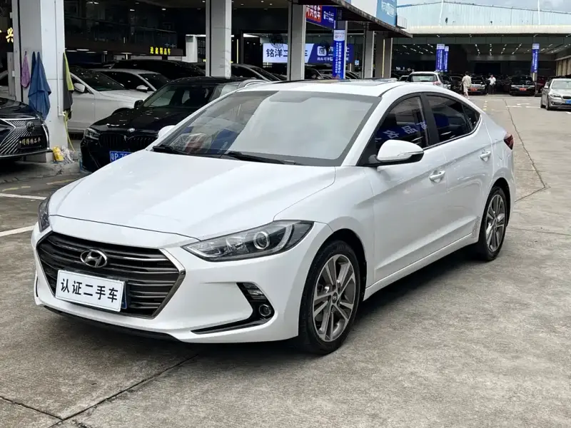 Hyundai Elantra