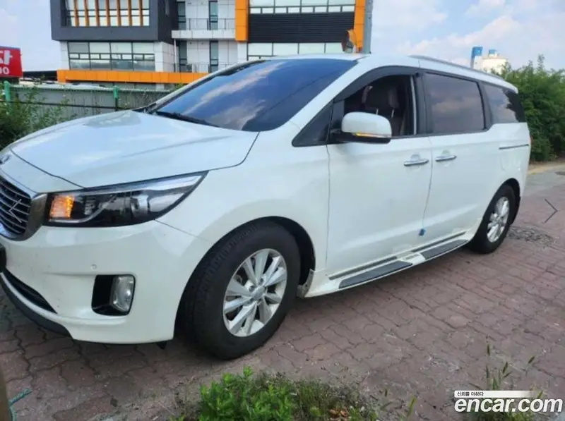 Kia Carnival (Canival)